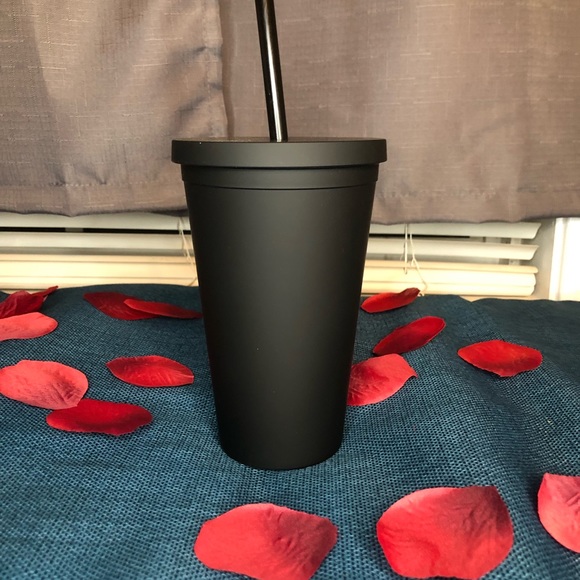 π₯π₯πFREE TUMBLERSπ₯ππ₯ - Picture 2 of 5